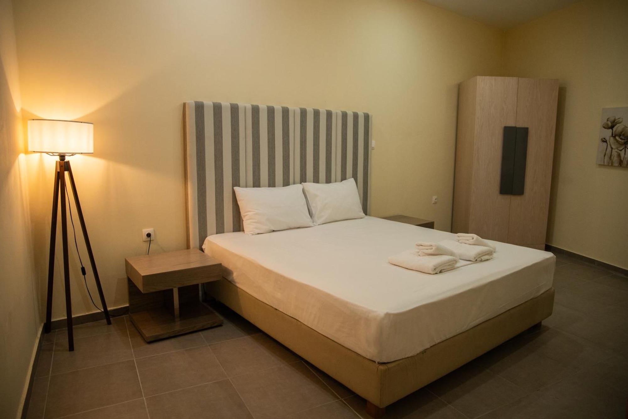Sunset Inn Кріопігі Екстер'єр фото